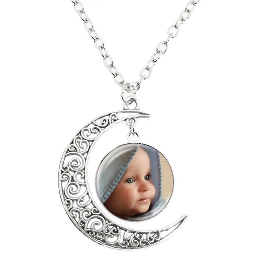 Own photo necklace